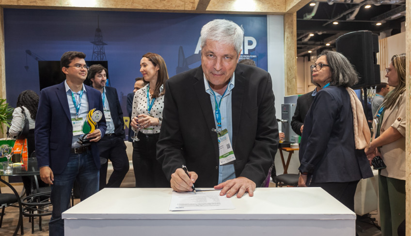 Márcio Félix toma posse como presidente da ABPIP