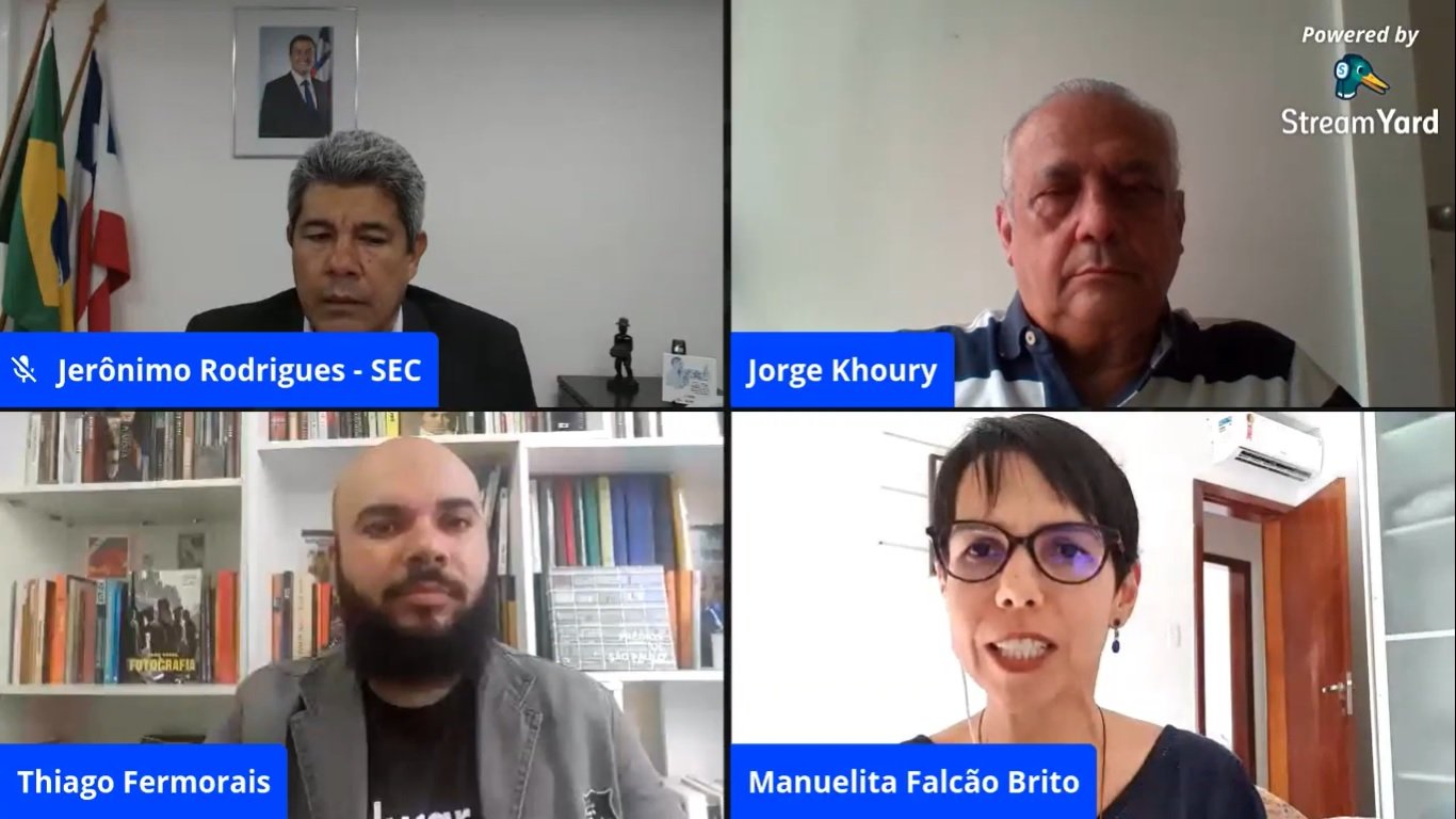 Evento contou com mais de 300 participantes online.