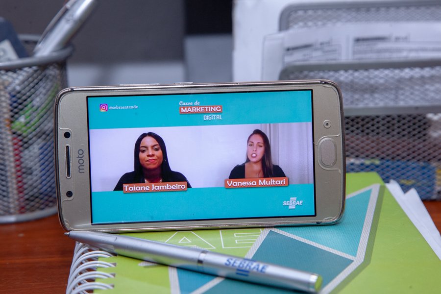 As especialistas do Sebrae, Taiane Jambeiro e Vanessa Multari, ministram os cursos pelo Instagram