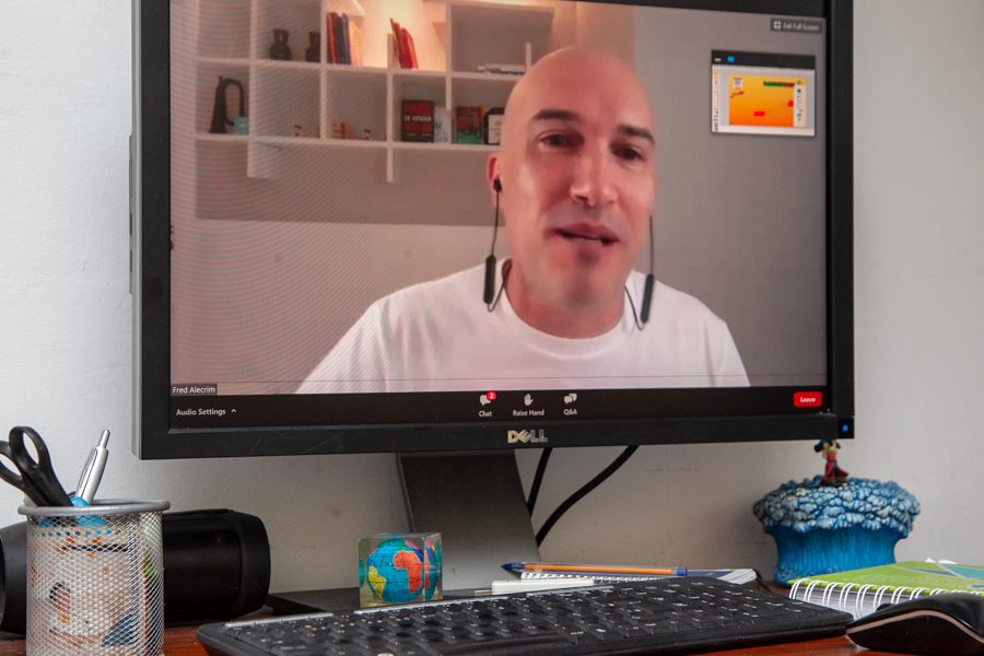 O especialista em varejo, Fred Alecrim, realizou uma palestra durante o evento