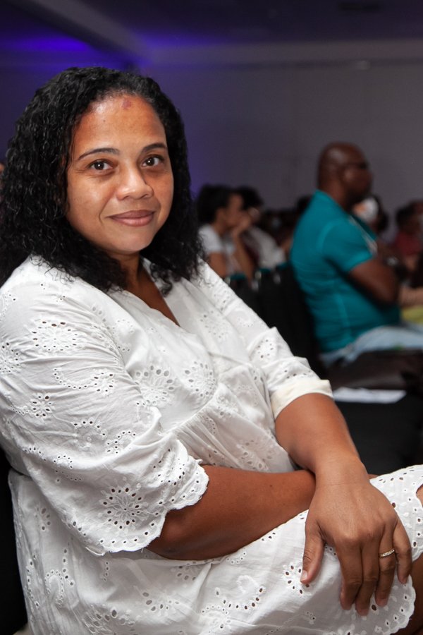 A empres&aacute;ria Cris Santos acompanhou a megapalestra na Bahia Expo & Neg&oacute;cios